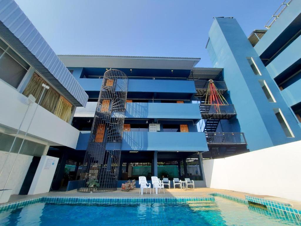Watket Hotel Чиангмай Экстерьер фото